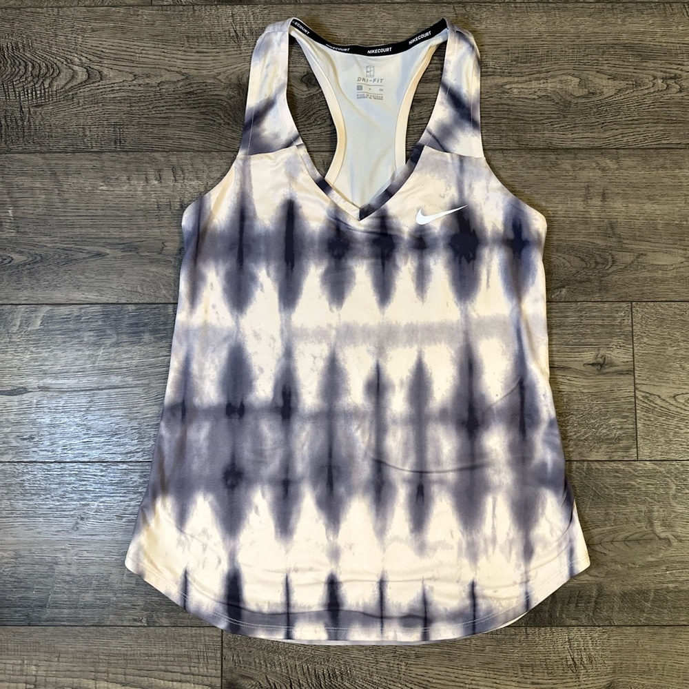 Women Nike shirt